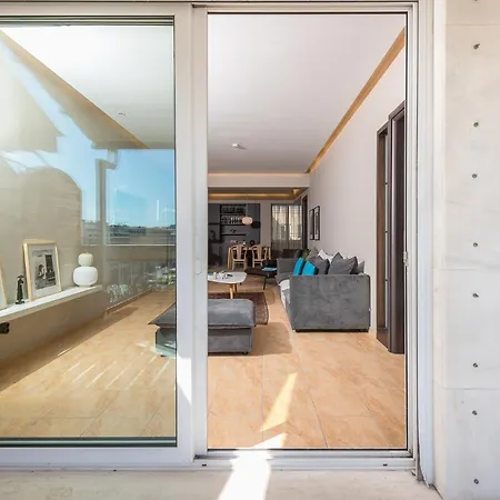 Artistic 2Bdr Flat W Terrace & City View In Centre Αθήνα Εξωτερικό φωτογραφία