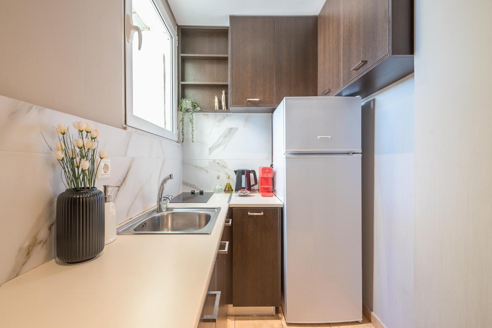 Artistic 2bdr Flat W Terrace & View In Centre *