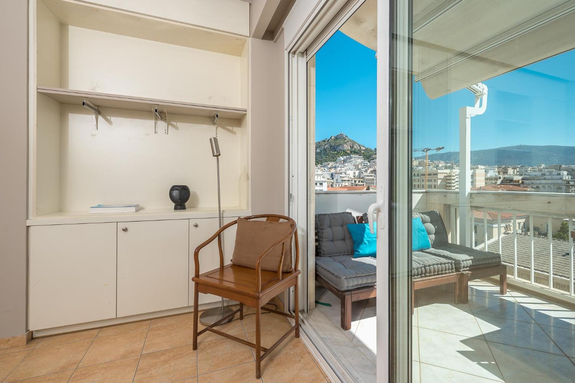 Artistic 2bdr Flat W Terrace & View In Centre Athens