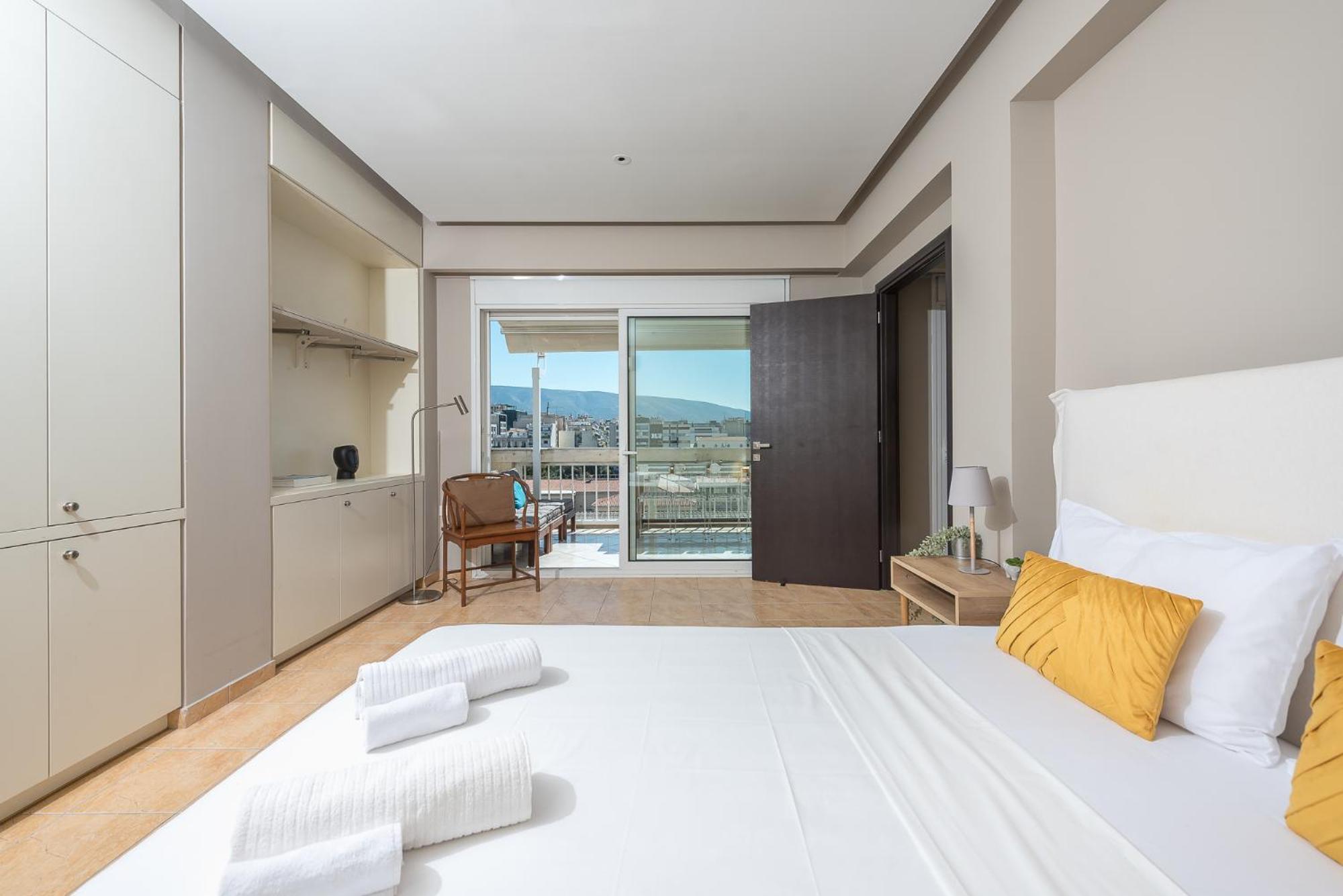 Artistic 2bdr Flat W Terrace & View In Centre * Athens